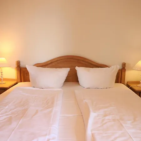 Strandnahe Ferienwohnung, Zentral Gelegen, Wlan Und Balkon, Andreas Dirks-str. 1 Apartman